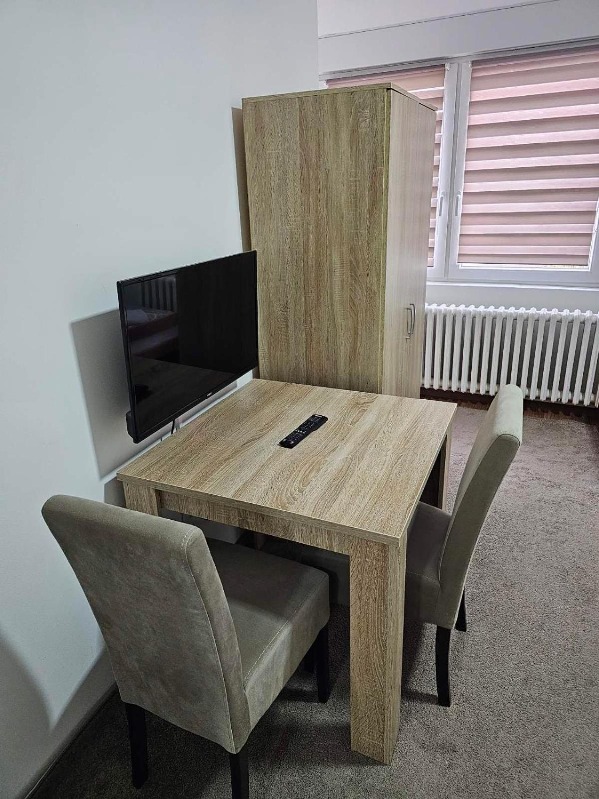 Akvarius Ni Kültér fotó